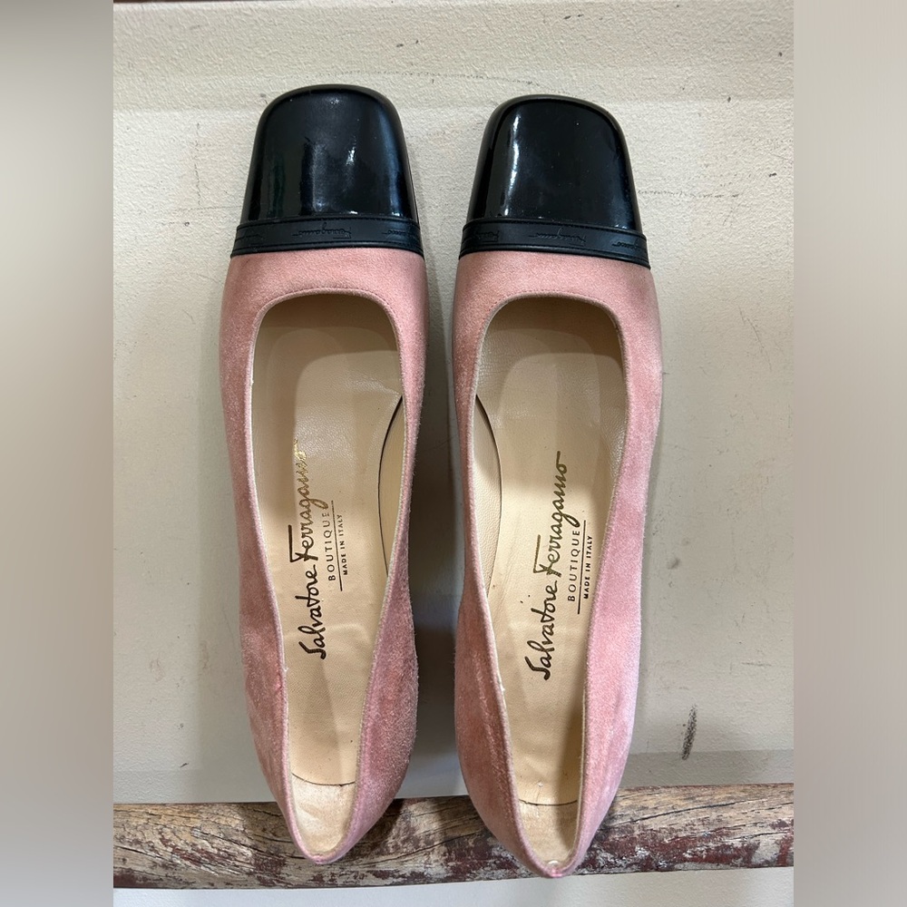 Salvatore Ferragamo Suede Pump Shoes